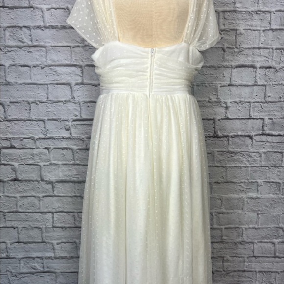 Torrid White Formal Dress - Size 18 - Picture 4 of 5